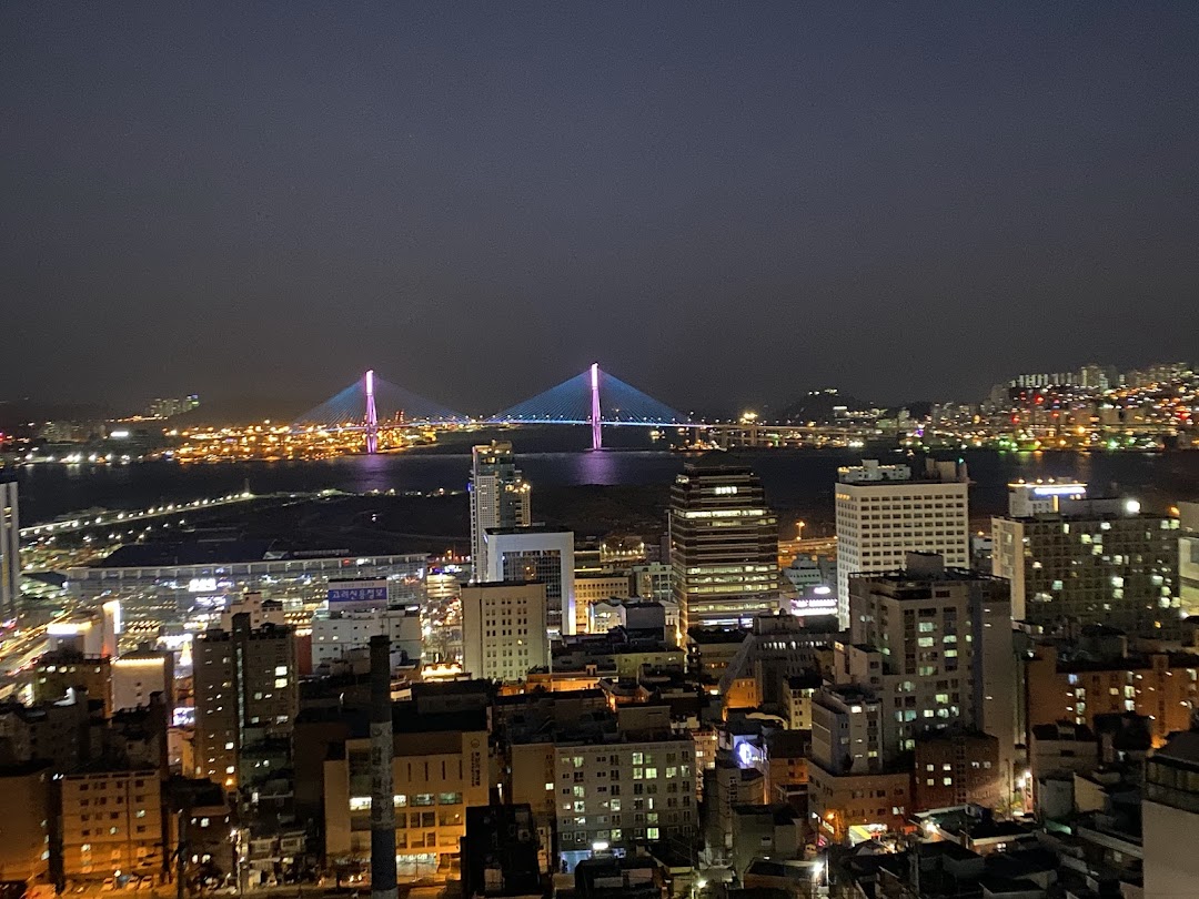 Choryang Art Village & Ibagu-gil